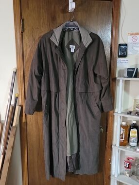 Vintage Sue Brett Womans Long Brown Trench/Rain Coat EUC
